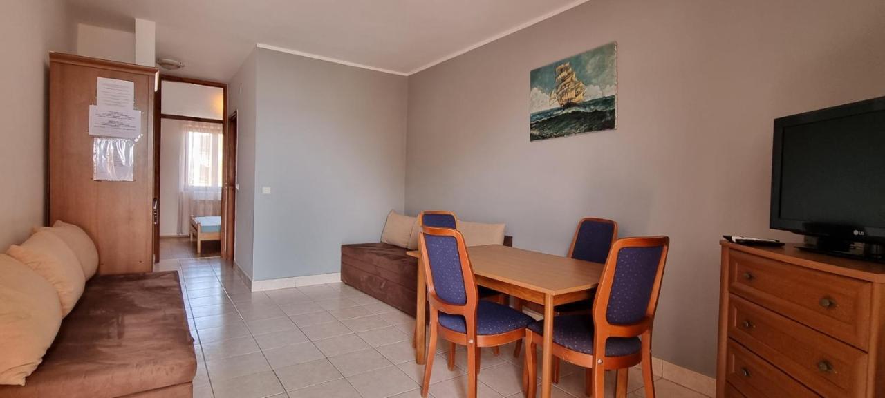 Idila Sea Front Apartments Medulin Ngoại thất bức ảnh