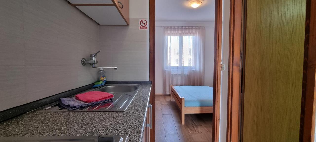 Idila Sea Front Apartments Medulin Ngoại thất bức ảnh