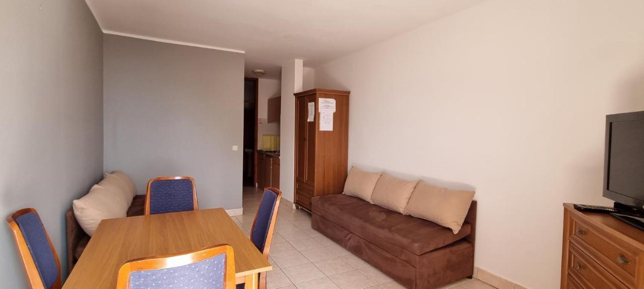 Idila Sea Front Apartments Medulin Ngoại thất bức ảnh