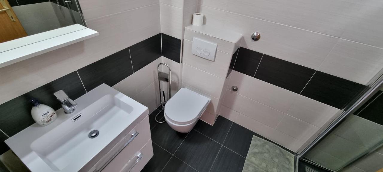 Idila Sea Front Apartments Medulin Ngoại thất bức ảnh